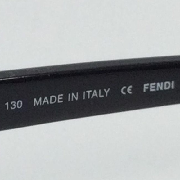 Fendi FS5204 001 Women's Black Oversized Gradient Gray Non-Polarized Sunglasses - Picture 7 of 8